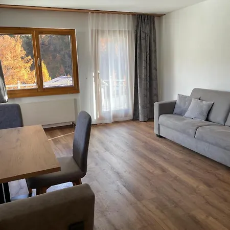 Chasa Ravaischa 삼나운