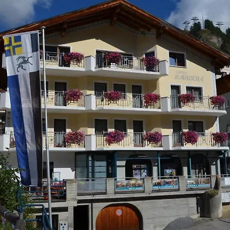 Chasa Ravaischa 삼나운