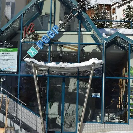 아파트 Chasa Ravaischa 삼나운