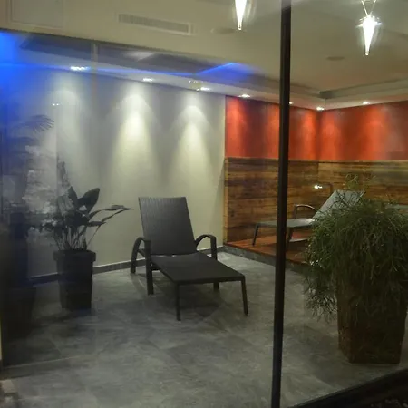 Chasa Ravaischa 삼나운