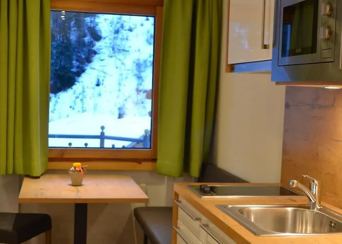 Lejlighed Chasa Ravaischa