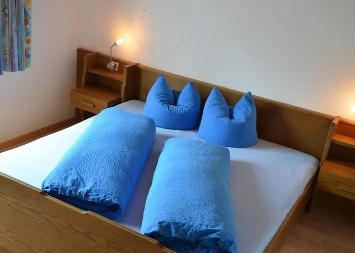 Chasa Ravaischa Apartamento *