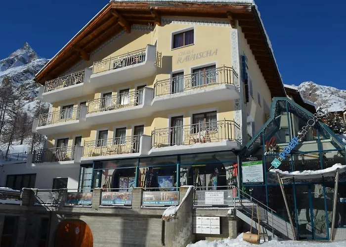 Chasa Ravaischa Apartamento